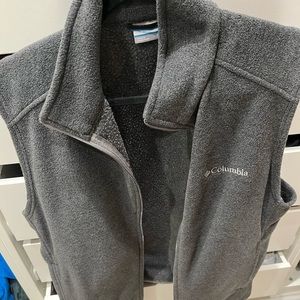 Medium grey fleece vest. Columbia. Size medium. Minimal use.
